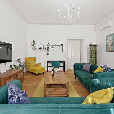 Apartment Augier - Elegant & Spacious - City Centre Pula Buitenkant foto